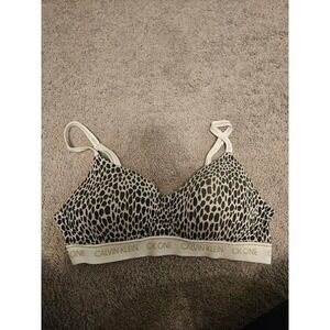 Calvin klein one wireless bra size large